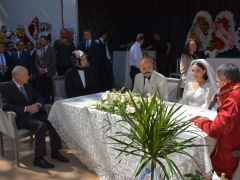 MHP Lideri Bahçeli ile Afyon Valisi Kübra Yiğitbaşı nikah şahidi oldu