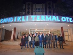 Başkan Mustafa Çöl, Millet Vekili Hasan Arslan ve İlçe Başkanı Osman Işık, Muhtarlarla Bir Araya Geldi