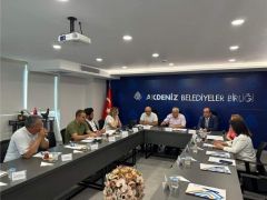 Başkan Mustafa Çöl, Akdeniz Belediyeler Birliği Toplantısına Katıldı