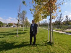 Başkan Mustafa Çöl, Millet Bahçesini Gezdi