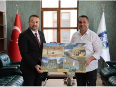 Kayıhan Belediye Başkanı Mustafa Demiray’dan, Başkan Öztaş’a Ziyaret