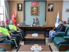 Bölge Trafik Denetleme İstasyon Amiri Arif Pehlivan’dan Sandıklı Belediye Başkanı Adnan Öztaş’a Ziyaret
