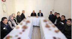 Sandıklı Belediye Başkanı Adnan Öztaş, Mezarlıklar Müdürlüğü Personeliyle Kahvaltıda Bir Araya Geldi