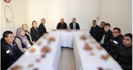 Sandıklı Belediye Başkanı Adnan Öztaş, Mezarlıklar Müdürlüğü Personeliyle Kahvaltıda Bir Araya Geldi