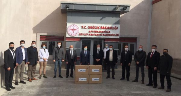 “Sağlık çalışanlarımızın yanındayız”