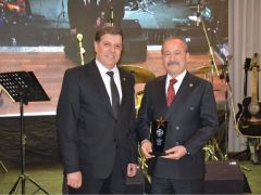 Taytak, ‘2021 Yılının En Başarılı Milletvekili’ ödülünü aldı