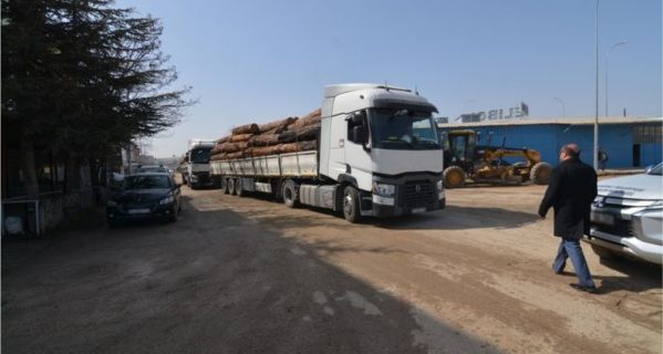 Kantardan Kaçan Tırlar Başkan Mustafa Çöl’e Takıldı