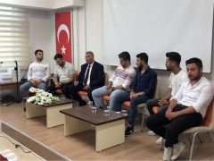 Sandıklı Meslek Yüksekokulunda Mezunlar Paneli Düzenlendi