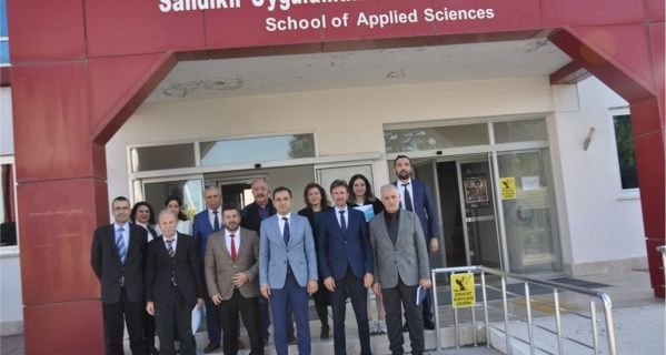 Sandıklı Uygulamalı Bilimler Yüksekokulunda Danışma Kurulu Toplantısı Düzenlendi