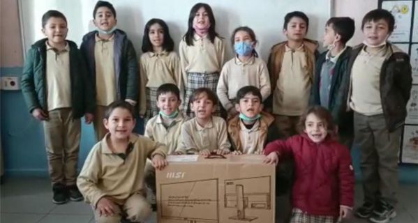 Milletvekili Mehmet Taytak, Okullara Bilgisayar, Akıllı Tahta ve Yazıcı Hediye Etti