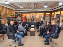 AK PARTİ SANDIKLI İLÇE YÖNETİMİNDEN BAŞKAN DR. MUSTAFA ÇÖL’E ZİYARET