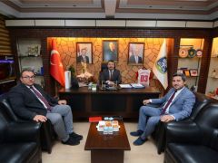 Zafer Kalkınma Ajansı, Sandıklı Belediye Başkanı Adnan Öztaş’a Hayırlı Olsun Ziyaretinde Bulundu