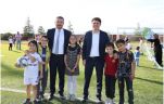 Rengârenk Uçurtmalar Sandıklı Semalarını Süsledi