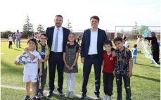 Rengârenk Uçurtmalar Sandıklı Semalarını Süsledi