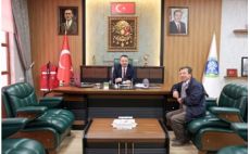 Halk Ozanı Ali Osman Karakuş’tan, Başkan Adnan Öztaş’a Ziyaret