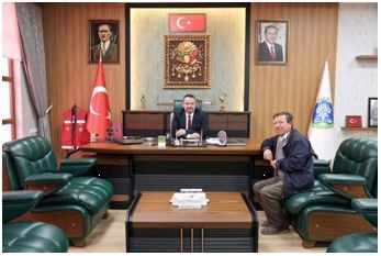 Halk Ozanı Ali Osman Karakuş’tan, Başkan Adnan Öztaş’a Ziyaret