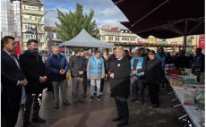 Hayır Çarşısı Yoğun İlgi Gördü