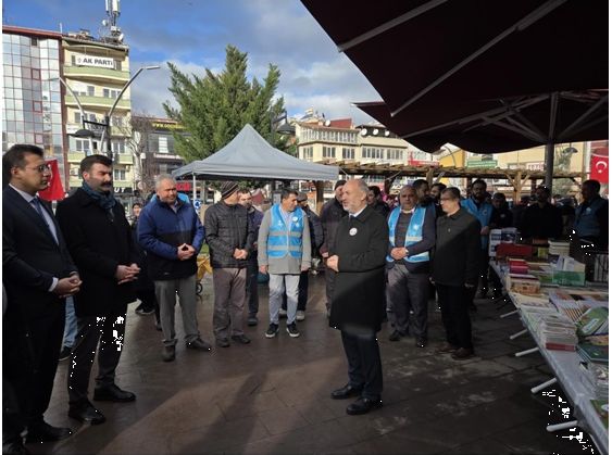 Hayır Çarşısı Yoğun İlgi Gördü