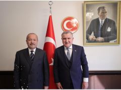 Milletvekili Mehmet Taytak, Bakan Dr. Osman Aşkın Bak’ı Ziyaret Etti