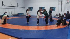 Kız Güreş Takımı, Altın Madalyalar Hedefliyor